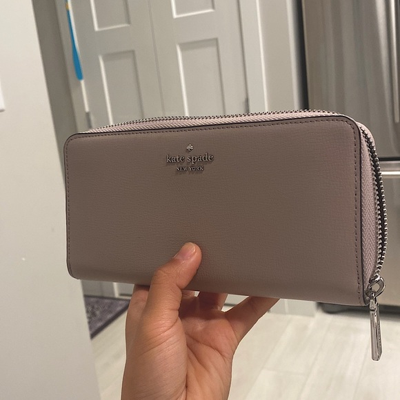 Kate Spade Continental Zip Up Beige - Picture 1 of 4